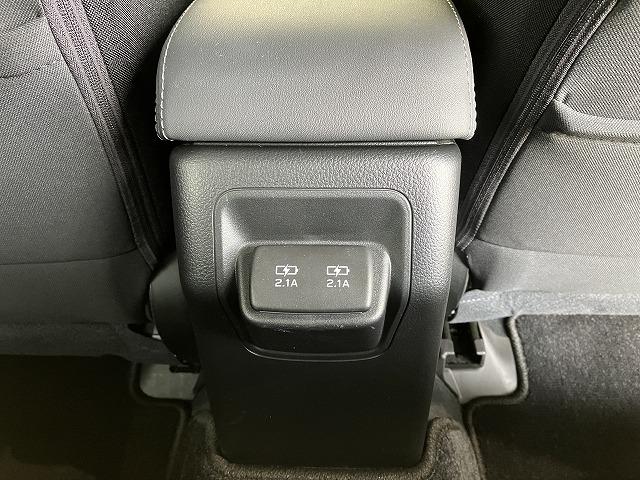 レヴォーグ １．６ＧＴアイサイト　Ｖスポーツ　４ＷＤ　ＥＴＣ　バックカメラ　サイドカメラ　ナビ　ＴＶ　クリアランスソナー　オートクルーズコントロール　レーンアシスト　衝突被害軽減システム　アルミホイール　オートライト　ＬＥＤヘッドランプ（25枚目）