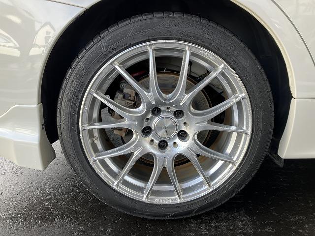 レヴォーグ １．６ＧＴアイサイト　Ｖスポーツ　４ＷＤ　ＥＴＣ　バックカメラ　サイドカメラ　ナビ　ＴＶ　クリアランスソナー　オートクルーズコントロール　レーンアシスト　衝突被害軽減システム　アルミホイール　オートライト　ＬＥＤヘッドランプ（39枚目）