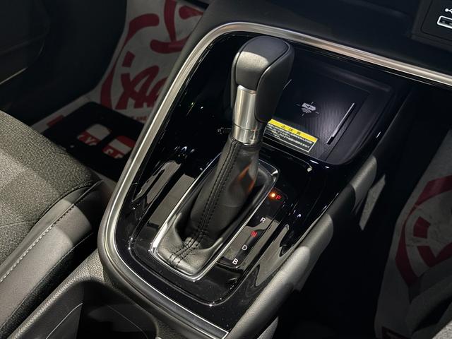 ヴェゼル ｅ：ＨＥＶ　Ｚ　４ＷＤ　バックカメラ　クリアランスソナー　オートクルーズコントロール　レーンアシスト　衝突被害軽減システム　ナビ　ＴＶ　オートライト　ＬＥＤヘッドランプ　電動リアゲート　アルミホイール　スマートキー（8枚目）