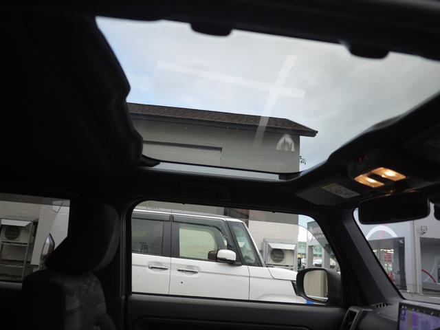 タフト Ｇ　ダーククロムベンチャー　誤発進抑制機能　オートクルーズ　フルタイム４ＷＤ　車線逸脱警報　横滑り防止　スカイルーフ　衝突安全ボディ　アイドリングストップ車　シートＨ　ルーフレール　インテリキー　エアバック　盗難防止装置　ＡＢＳ（12枚目）