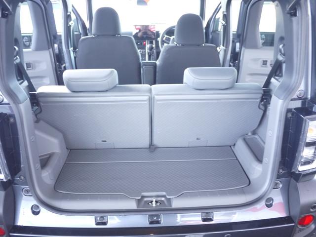 タフト Ｇ　ダーククロムベンチャー　誤発進抑制機能　オートクルーズ　フルタイム４ＷＤ　車線逸脱警報　横滑り防止　スカイルーフ　衝突安全ボディ　アイドリングストップ車　シートＨ　ルーフレール　インテリキー　エアバック　盗難防止装置　ＡＢＳ（18枚目）