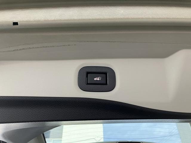 エクストレイル ２０Ｘｉ　プロパイロット　アラウンドビューモニター　社外ナビ　Ｂｌｕｅｔｏｏｔｈ　フルセグＴＶ　ＤＶＤ再生　パワーリアゲート　オートホールド　音楽録音（26枚目）