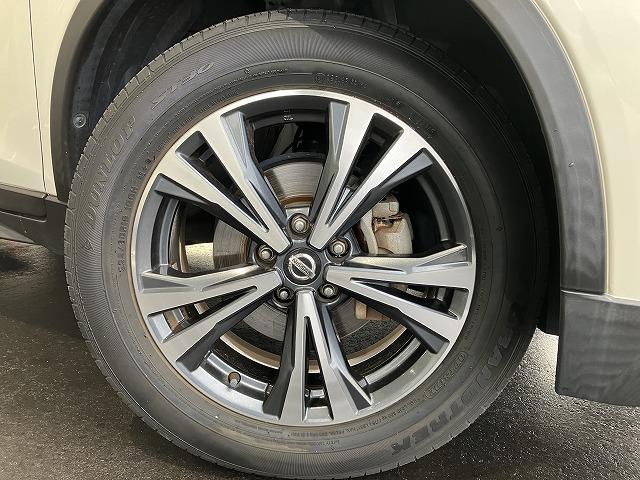 エクストレイル ２０Ｘｉ　プロパイロット　アラウンドビューモニター　社外ナビ　Ｂｌｕｅｔｏｏｔｈ　フルセグＴＶ　ＤＶＤ再生　パワーリアゲート　オートホールド　音楽録音（33枚目）