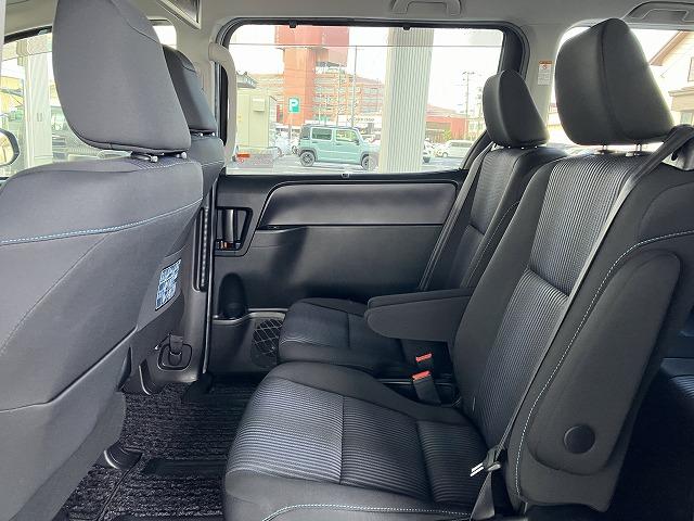 ヴォクシー ZS 煌II 寒冷地仕様 純正9インチナビ フリップダウンモニター バックカメラ 両側パワースライドドア ETC Bluetooth フルセグTV DVD再生(25枚目)