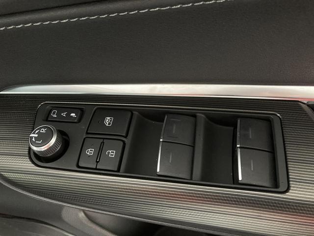 ハリアーハイブリッド Z レザーパッケージ 4WD 全周囲カメラ クリアランスソナー オートクルーズコントロール レーンアシスト パワーシート 衝突被害軽減システム サンルーフ ナビ TV オートマチックハイビーム LEDヘッドランプ(9枚目)