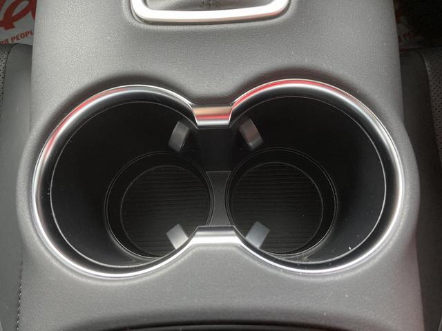 ハリアーハイブリッド Z レザーパッケージ 4WD 全周囲カメラ クリアランスソナー オートクルーズコントロール レーンアシスト パワーシート 衝突被害軽減システム サンルーフ ナビ TV オートマチックハイビーム LEDヘッドランプ(33枚目)