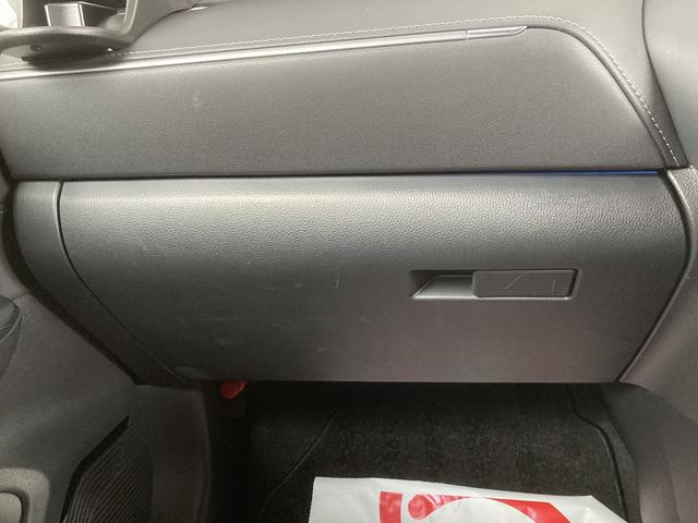 ハリアーハイブリッド Z レザーパッケージ 4WD 全周囲カメラ クリアランスソナー オートクルーズコントロール レーンアシスト パワーシート 衝突被害軽減システム サンルーフ ナビ TV オートマチックハイビーム LEDヘッドランプ(38枚目)