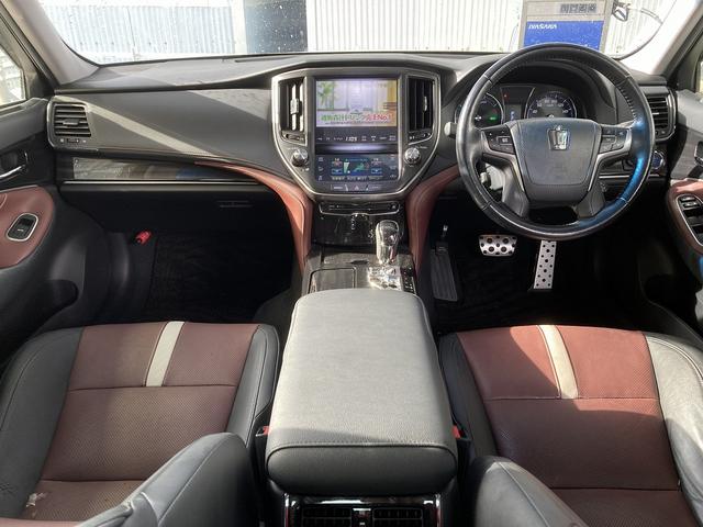 クラウンハイブリッド アスリートS Four ブラックスタイル 4WD ETC オートクルーズコントロール バックカメラ ナビ TV アルミホイール HID サンルーフ CVT シートヒーター シートエアコン スマートキー 盗難防止システム パワーシート USB(2枚目)