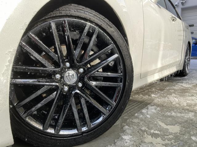 クラウンハイブリッド アスリートS Four ブラックスタイル 4WD ETC オートクルーズコントロール バックカメラ ナビ TV アルミホイール HID サンルーフ CVT シートヒーター シートエアコン スマートキー 盗難防止システム パワーシート USB(24枚目)