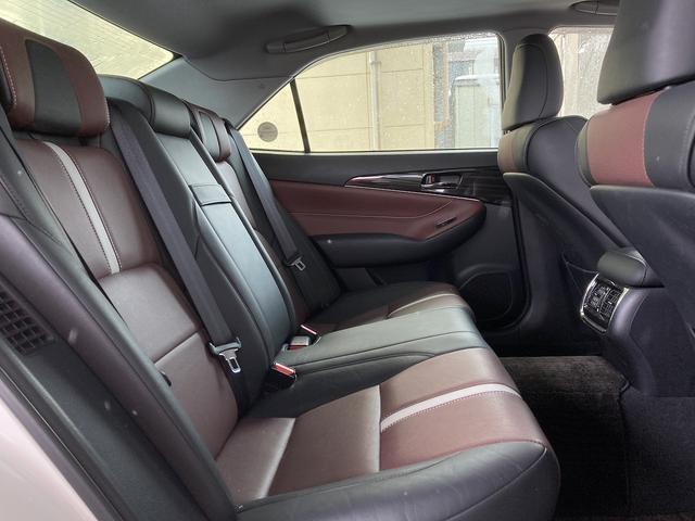 クラウンハイブリッド アスリートS Four ブラックスタイル 4WD ETC オートクルーズコントロール バックカメラ ナビ TV アルミホイール HID サンルーフ CVT シートヒーター シートエアコン スマートキー 盗難防止システム パワーシート USB(30枚目)