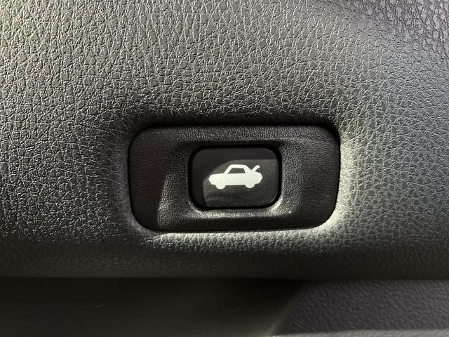 クラウンハイブリッド アスリートS Four ブラックスタイル 4WD ETC オートクルーズコントロール バックカメラ ナビ TV アルミホイール HID サンルーフ CVT シートヒーター シートエアコン スマートキー 盗難防止システム パワーシート USB(38枚目)