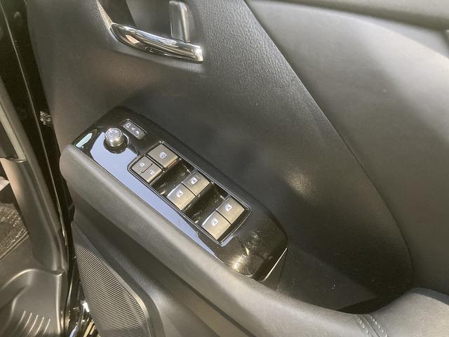 ヴェルファイアハイブリッド Ｚ　４ＷＤ　ハイブリッド　ドライブレコーダー　バックカメラ　ナビ　ＴＶ　両側電動スライドドア　クリアランスソナー　オートクルーズコントロール　レーンアシスト　衝突被害軽減システム　オートマチックハイビーム（11枚目）