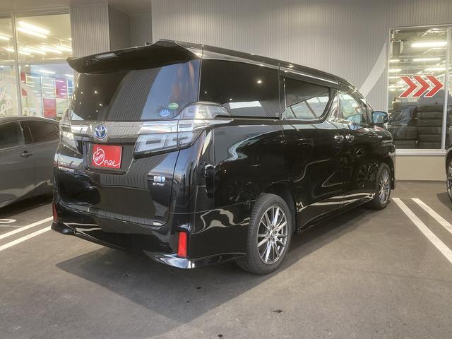 ヴェルファイアハイブリッド Ｚ　４ＷＤ　ハイブリッド　ドライブレコーダー　バックカメラ　ナビ　ＴＶ　両側電動スライドドア　クリアランスソナー　オートクルーズコントロール　レーンアシスト　衝突被害軽減システム　オートマチックハイビーム（17枚目）