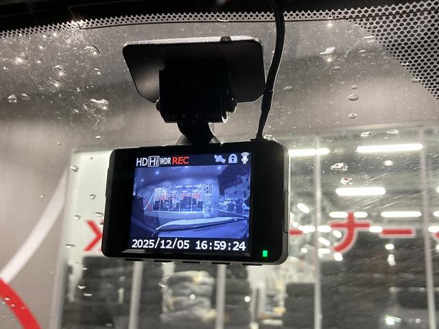 ヤリスクロス ハイブリッドZ 4WD ドライブレコーダー ETC 全周囲カメラ クリアランスソナー オートクルーズコントロール レーンアシスト パワーシート パークアシスト 衝突被害軽減システム ナビ TV(15枚目)