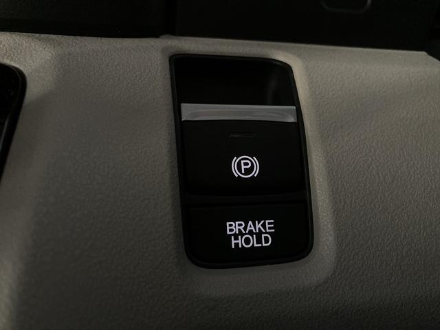 Ｎ－ＢＯＸ ベースグレード　４ＷＤ　ドライブレコーダー　ＥＴＣ　バックカメラ　両側スライド・片側電動　ナビ　ＴＶ　クリアランスソナー　オートクルーズコントロール　レーンアシスト　衝突被害軽減システム　オートライト（9枚目）