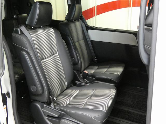 ノア Si ダブルバイビーIII 4WD ドライブレコーダー ETC バックカメラ TV クリアランスソナー オートクルーズコントロール レーンアシスト 衝突被害軽減システム 両側電動スライドドア オートマチックハイビーム(31枚目)