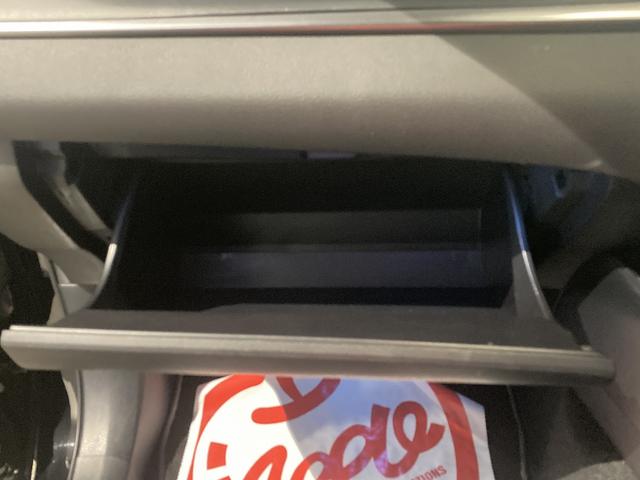 ハリアー エレガンス GRスポーツ 4WD ETC バックカメラ オートクルーズコントロール レーンアシスト パワーシート 衝突被害軽減システム サンルーフ ナビ オートマチックハイビーム LEDヘッドランプ スマートキー(24枚目)