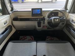 毎回座るフロントシート。運転席は必ず使用する部分ですので、座り心地が重要です！ 2