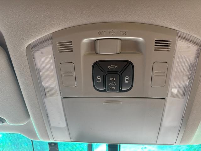 アルファード ２４０Ｓ　タイプゴールドＩＩ　１０インチナビ・フルセグＴＶ　後席フリップダウンモニター　バックカメラ　Ｂｌｕｅｔｏｏｔｈ　ＥＴＣ　ドライブレコーダー　サンルーフ（29枚目）