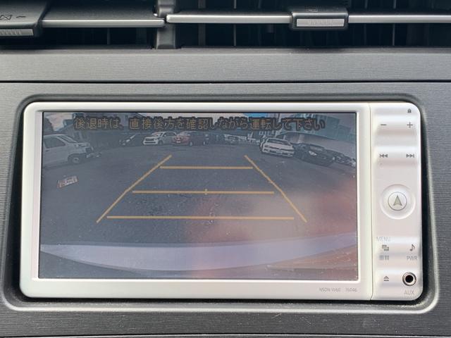 プリウス Ｓ　ＨＹＢＲＩＤ　純正ナビ・ＴＶ　バックカメラ　フォグランプ　スマートキー　プッシュスタート　オートライト　ステアリングスイッチ（12枚目）
