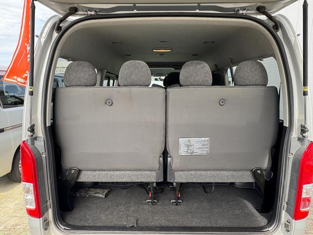 ハイエースワゴン ＧＬ　４ＷＤ　１０人乗り　ＴＶ、ナビ　Ｂｌｕｅｔｏｏｔｈ　キーレス　オートライト　バックカメラ（7枚目）