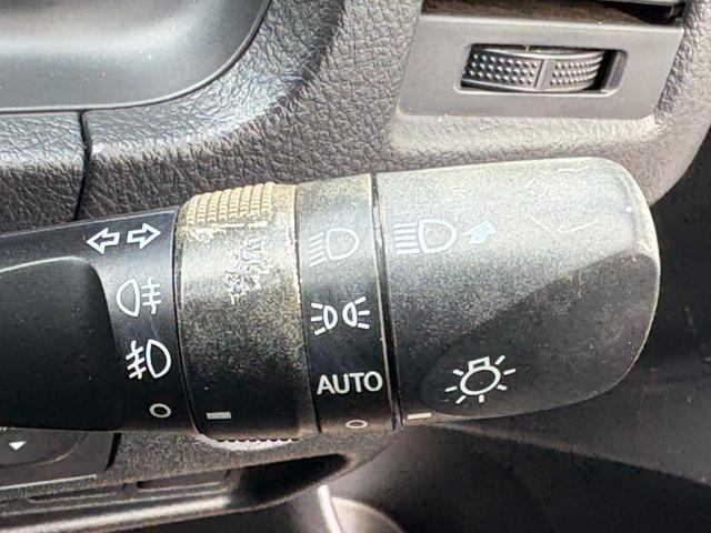 ハイエースワゴン ＧＬ　４ＷＤ　１０人乗り　ＴＶ、ナビ　Ｂｌｕｅｔｏｏｔｈ　キーレス　オートライト　バックカメラ（21枚目）