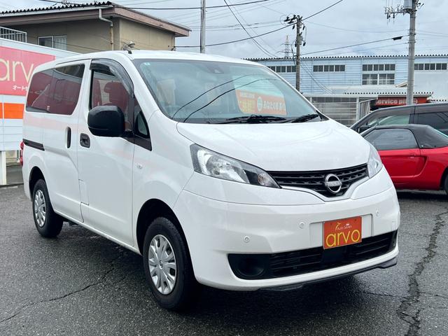 ＮＶ２００バネットバン ＧＸ　４ＷＤ　ワンオーナー　オートライト　ＥＴＣ　２／５人乗り（3枚目）