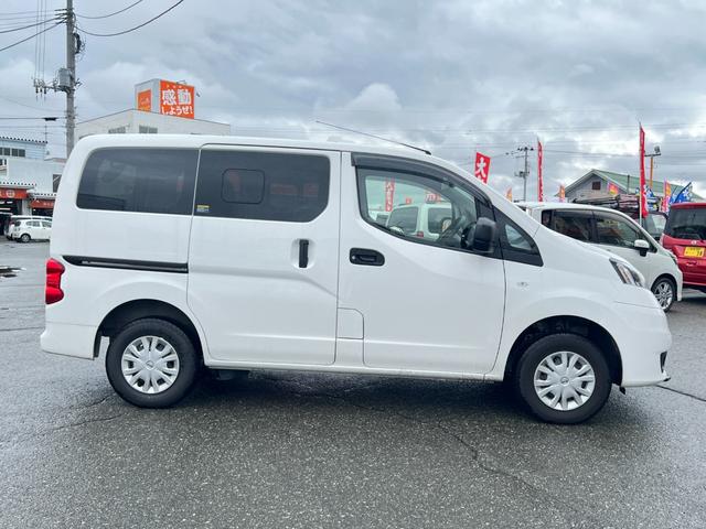 ＮＶ２００バネットバン ＧＸ　４ＷＤ　ワンオーナー　オートライト　ＥＴＣ　２／５人乗り（4枚目）