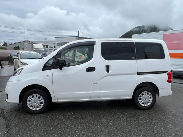 ＮＶ２００バネットバン ＧＸ　４ＷＤ　ワンオーナー　オートライト　ＥＴＣ　２／５人乗り（8枚目）
