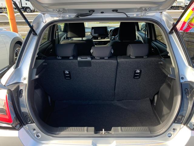 スイフト ＸＧ　ワンオーナー　セーフティサポート　パドルシフト　オートライト　クルーズコントロール　スマートキー　ＥＴＣ　シートヒーター（7枚目）