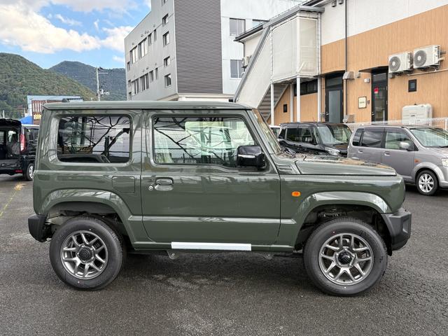 ☆お車への装備品、社外パーツの取り付けや、注文、相談など何でも承っております!ナビ、エンジンスターター、スタッドレスタイヤなど何をしていいのかわからない時はすぐご相談ください!☆