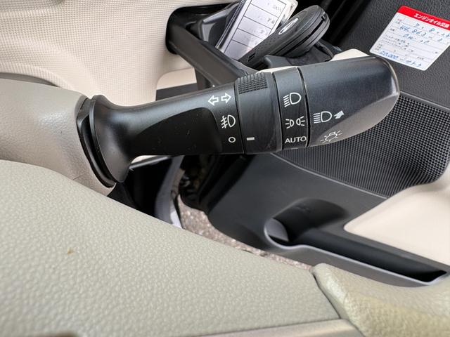 ムーヴキャンバス Ｘメイクアップリミテッド　ＳＡＩＩＩ　４ＷＤ　ナビ・フルセグＴＶ　Ｂｌｕｅｔｏｏｔｈ　バックカメラ　ドライブレコーダー　スマートキー　プッシュスタート（12枚目）