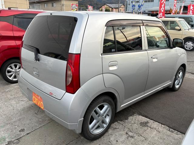 ピノ Ｓ　ＦＯＵＲ　５速マニュアル　ＣＤオーディオ（5枚目）