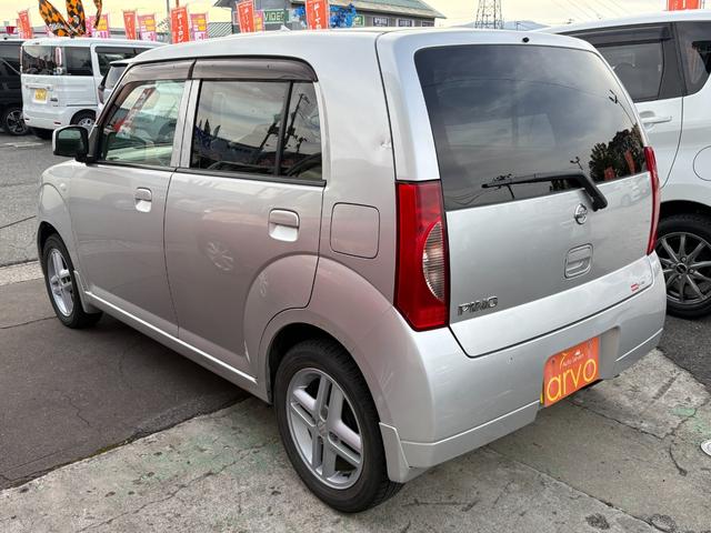 ピノ Ｓ　ＦＯＵＲ　５速マニュアル　ＣＤオーディオ（8枚目）