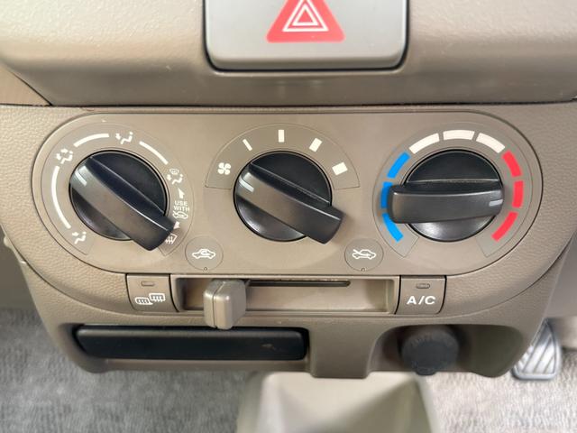 ピノ Ｓ　ＦＯＵＲ　５速マニュアル　ＣＤオーディオ（11枚目）