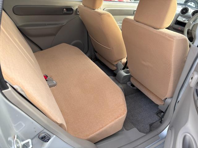 ピノ Ｓ　ＦＯＵＲ　５速マニュアル　ＣＤオーディオ（28枚目）