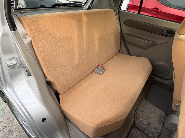 ピノ Ｓ　ＦＯＵＲ　５速マニュアル　ＣＤオーディオ（29枚目）