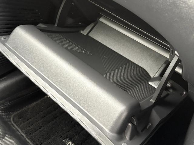 ☆展示車の状態にも自信があります！中古自動車査定士の資格を持つスタッフがじっくり選びぬいた上質なお車です！☆