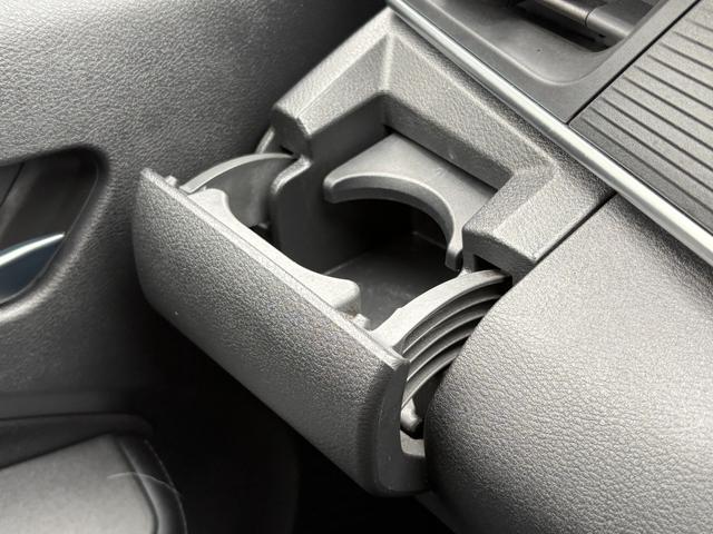 ☆営業スタッフは中古車販売士を持つエリート！「迅速」「丁寧」「わかりやすい」をモットーに日々活動しています！電話、メールでなんでもお答えいたします！☆