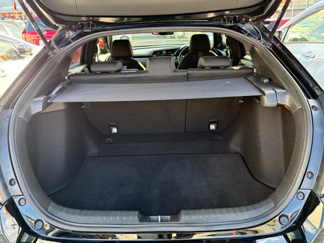 シビック ハッチバック 6速マニュアル 純正ナビ Bluetooth バックカメラ ドライブレコーダー 純正アルミ プッシュスタート スマートキー クルーズコントロール ETC シートヒーター(7枚目)