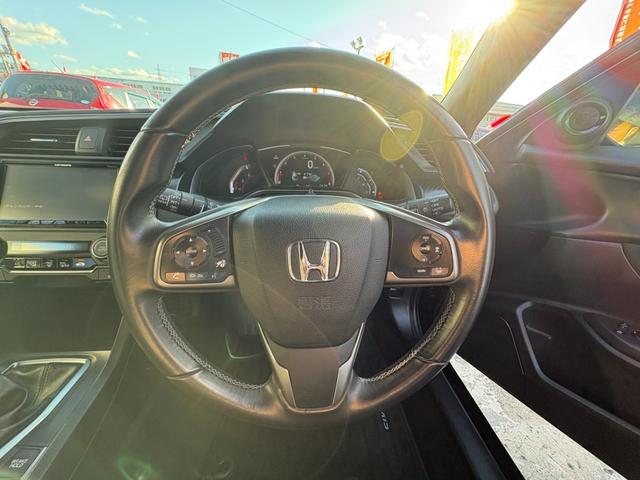 シビック ハッチバック 6速マニュアル 純正ナビ Bluetooth バックカメラ ドライブレコーダー 純正アルミ プッシュスタート スマートキー クルーズコントロール ETC シートヒーター(19枚目)