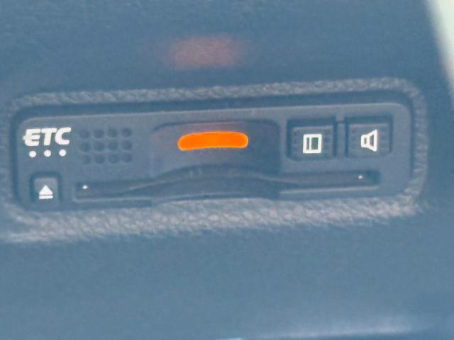 シビック ハッチバック 6速マニュアル 純正ナビ Bluetooth バックカメラ ドライブレコーダー 純正アルミ プッシュスタート スマートキー クルーズコントロール ETC シートヒーター(24枚目)