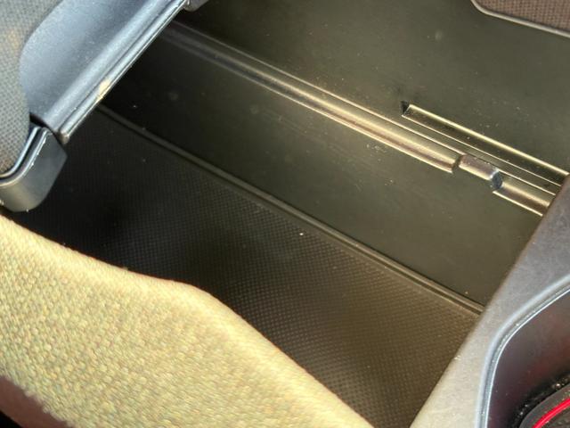 シビック ハッチバック　純正ナビ・フルセグＴＶ　シートヒーター　バックカメラ　クルーズコントロール　ＥＴＣ　ＬＥＤヘッドライト　ホンダセンシング（17枚目）