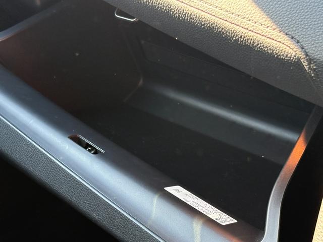 シビック ハッチバック　純正ナビ・フルセグＴＶ　シートヒーター　バックカメラ　クルーズコントロール　ＥＴＣ　ＬＥＤヘッドライト　ホンダセンシング（18枚目）