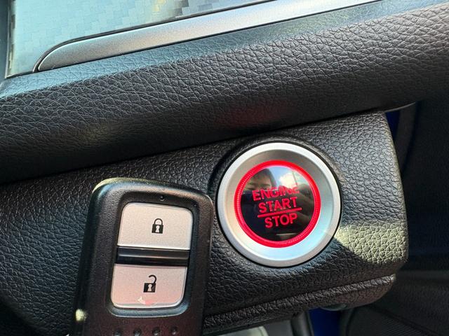 シビック ハッチバック　純正ナビ・フルセグＴＶ　シートヒーター　バックカメラ　クルーズコントロール　ＥＴＣ　ＬＥＤヘッドライト　ホンダセンシング（29枚目）