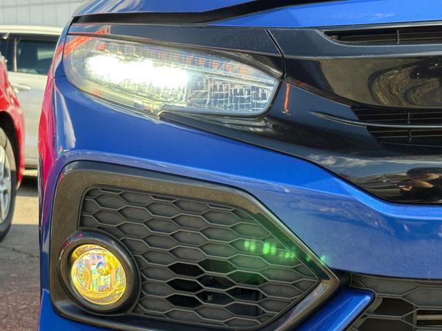 シビック ハッチバック　純正ナビ・フルセグＴＶ　シートヒーター　バックカメラ　クルーズコントロール　ＥＴＣ　ＬＥＤヘッドライト　ホンダセンシング（30枚目）