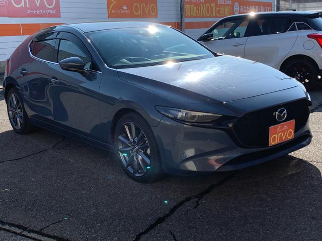 ＭＡＺＤＡ３ファストバック ＸＤプロアクティブ　ツーリングセレクション　純正ナビ　Ｂｌｕｅｔｏｏｔｈ　シートヒーター　ステアリングヒーター　ＥＴＣ　バックカメラ　ＬＥＤヘッドライト　スマートキー　プッシュスタート（4枚目）