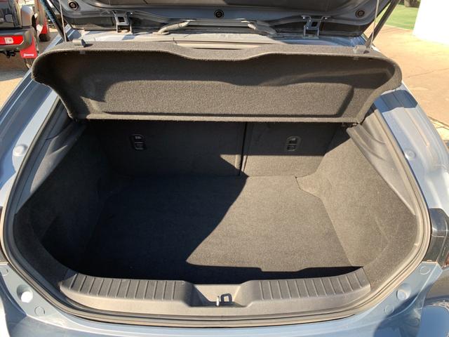 ＭＡＺＤＡ３ファストバック ＸＤプロアクティブ　ツーリングセレクション　純正ナビ　Ｂｌｕｅｔｏｏｔｈ　シートヒーター　ステアリングヒーター　ＥＴＣ　バックカメラ　ＬＥＤヘッドライト　スマートキー　プッシュスタート（7枚目）
