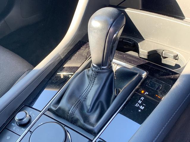 ＭＡＺＤＡ３ファストバック ＸＤプロアクティブ　ツーリングセレクション　純正ナビ　Ｂｌｕｅｔｏｏｔｈ　シートヒーター　ステアリングヒーター　ＥＴＣ　バックカメラ　ＬＥＤヘッドライト　スマートキー　プッシュスタート（20枚目）