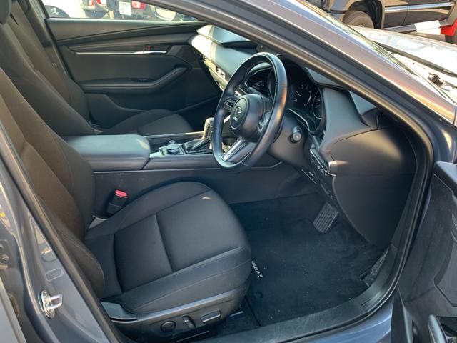 ＭＡＺＤＡ３ファストバック ＸＤプロアクティブ　ツーリングセレクション　純正ナビ　Ｂｌｕｅｔｏｏｔｈ　シートヒーター　ステアリングヒーター　ＥＴＣ　バックカメラ　ＬＥＤヘッドライト　スマートキー　プッシュスタート（32枚目）